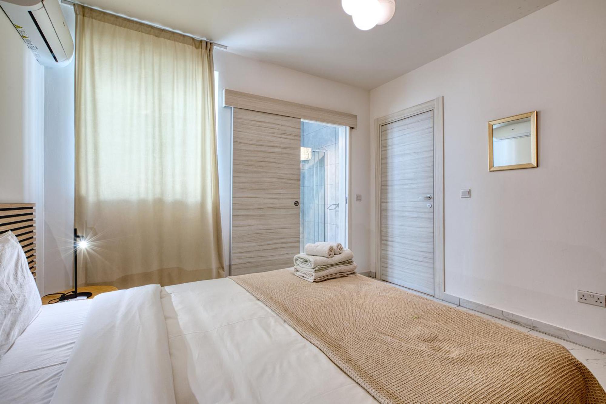 Blu Mar Sea View Apartments Σεντ Πόλς Μπέι Εξωτερικό φωτογραφία
