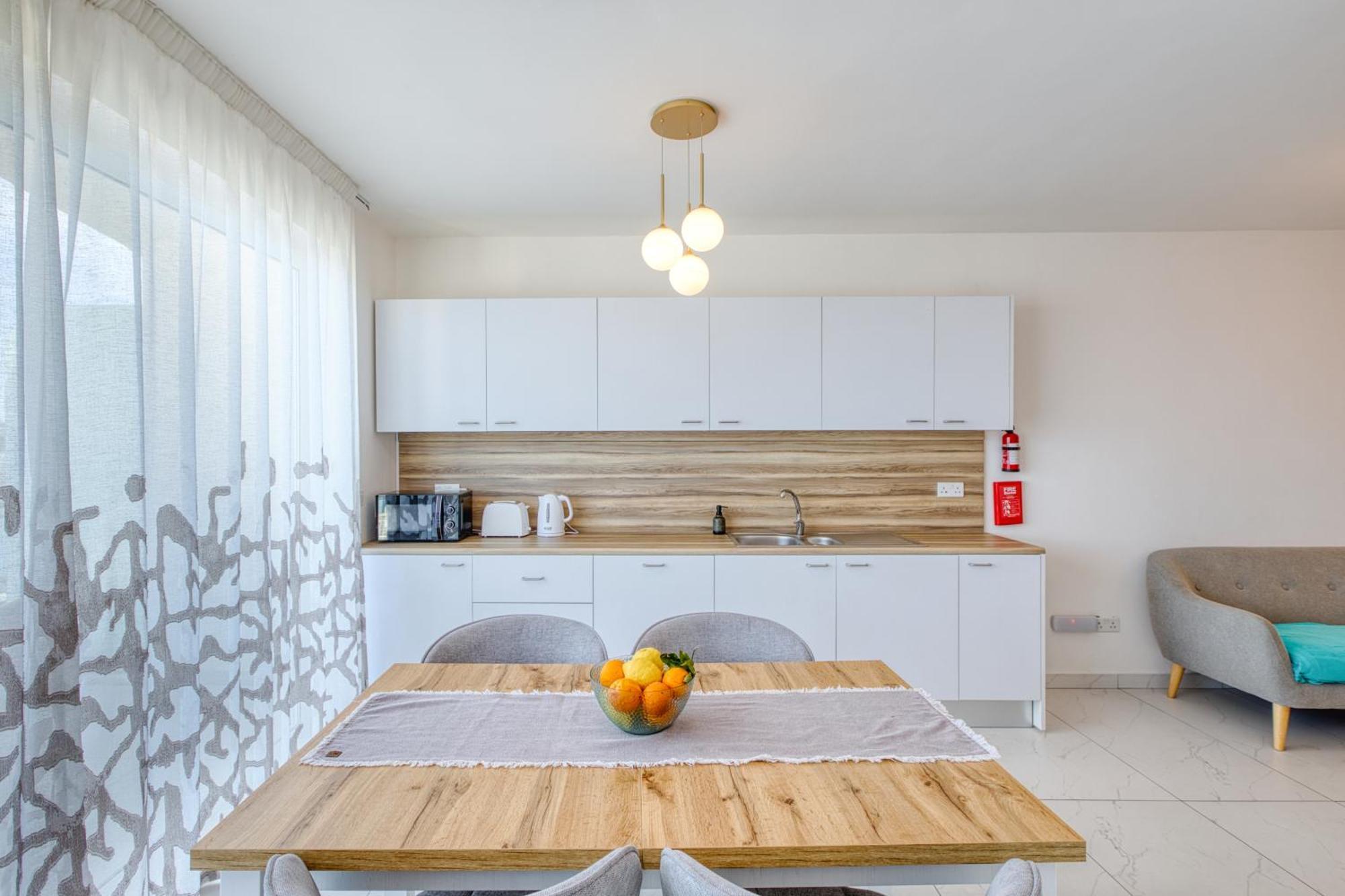 Blu Mar Sea View Apartments Σεντ Πόλς Μπέι Εξωτερικό φωτογραφία